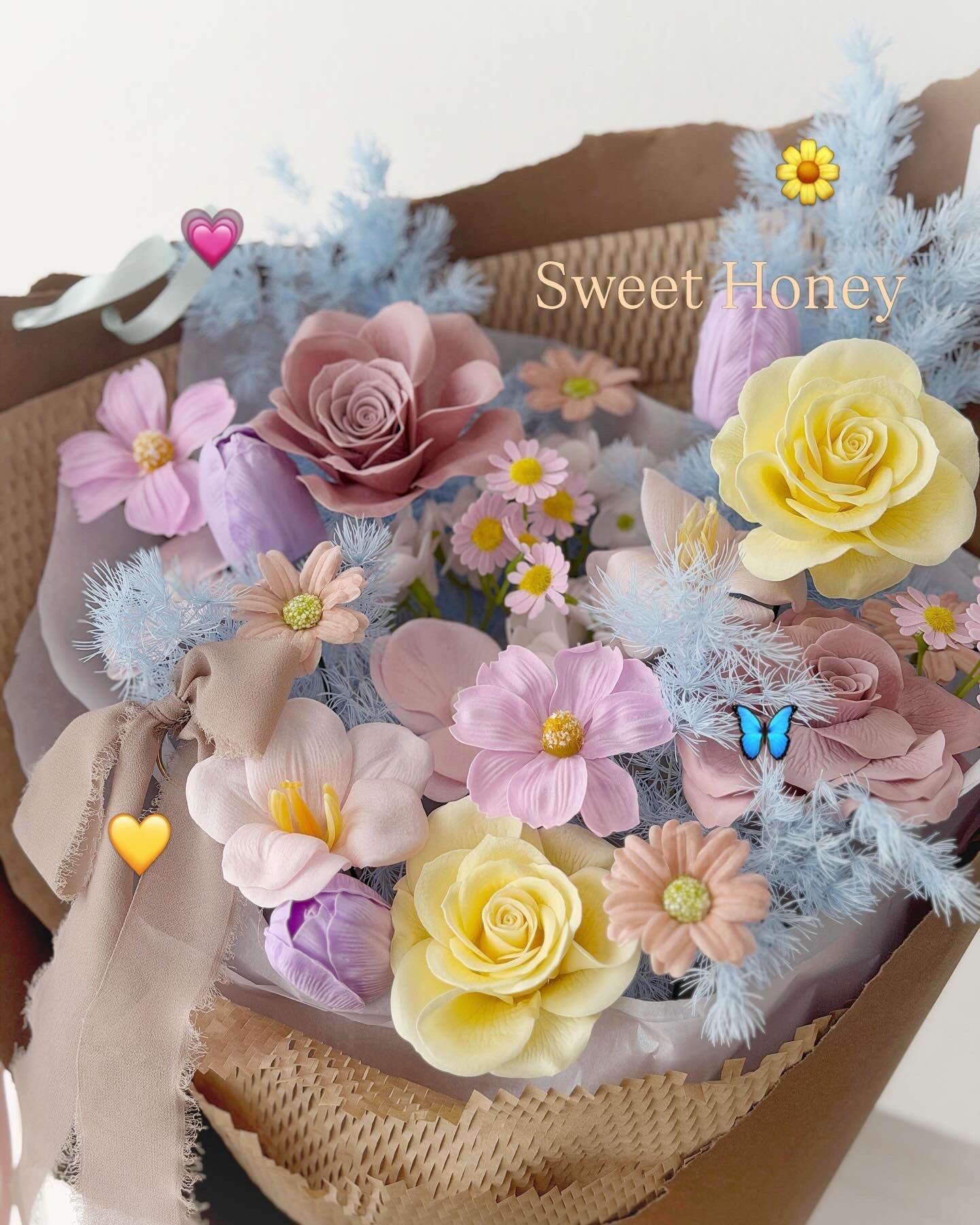Honey (SOAP FLOWERS)